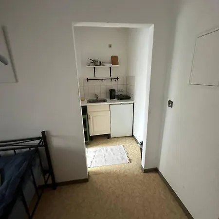 ゲストハウス Monteurzimmer Iris&jasmin