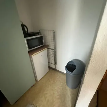 Monteurzimmer Iris&jasmin ゲストハウス Lalendorf